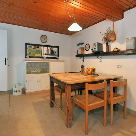 Holiday Stonehouse *